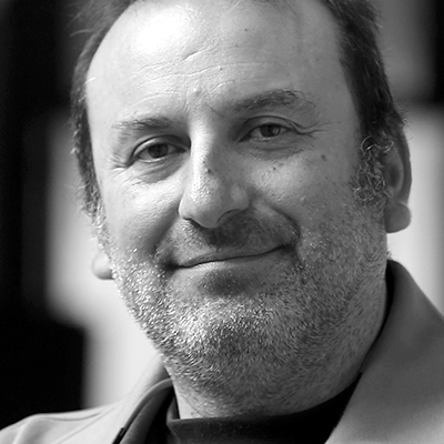 Imagen de expositor Yanko González