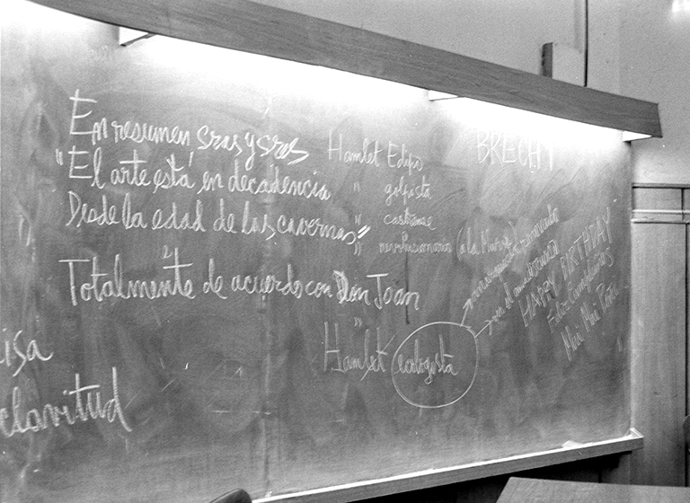 Imagen Exposición: Nicanor Parra, porque escribo estoy así