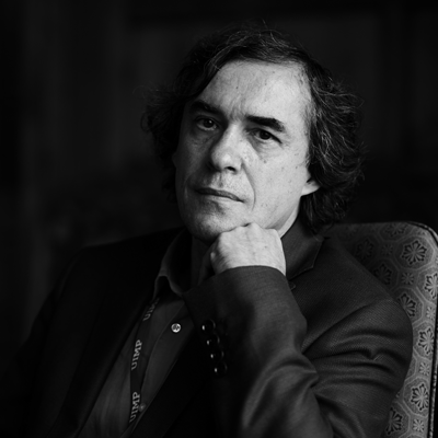 Imagen de expositor Mircea Cărtărescu